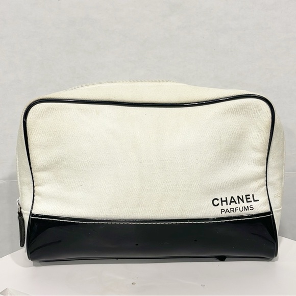 CHANEL Fabric Makeup Bag Off White Black Top Zipper Logo‎ on Exterior & Interior - Picture 1 of 12